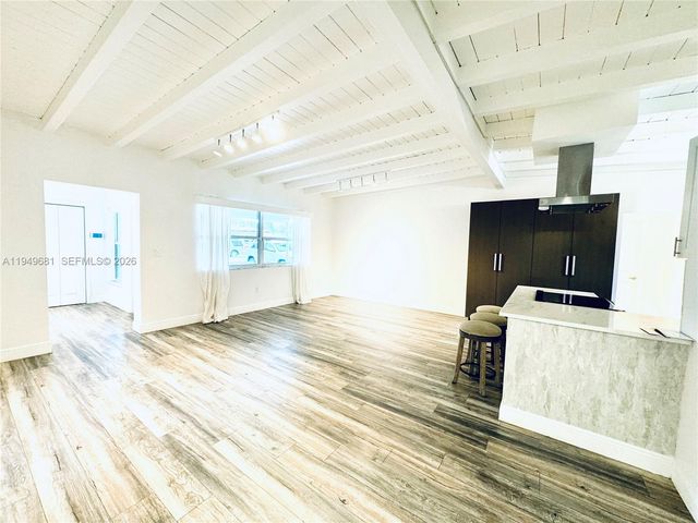 2075 S Hibiscus Dr, North Miami, FL 33181