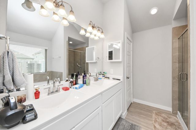 2610 Blue Abbott Drive, Fresno, TX 77545