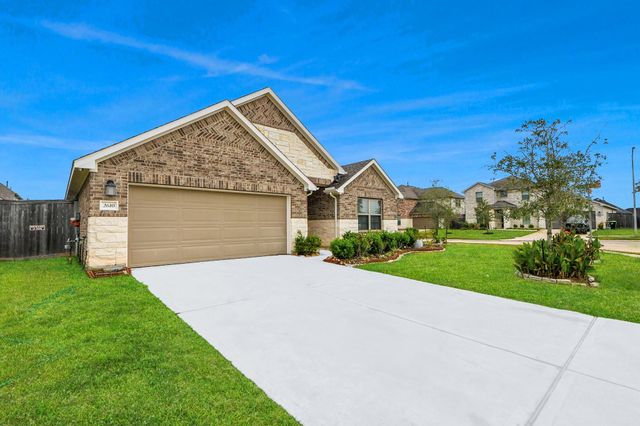 2610 Blue Abbott Drive, Fresno, TX 77545