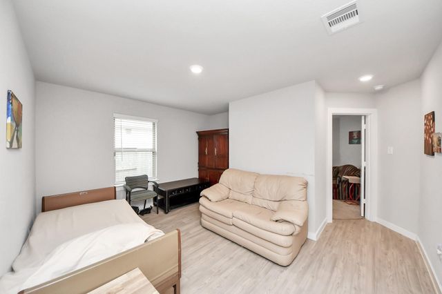 2610 Blue Abbott Drive, Fresno, TX 77545