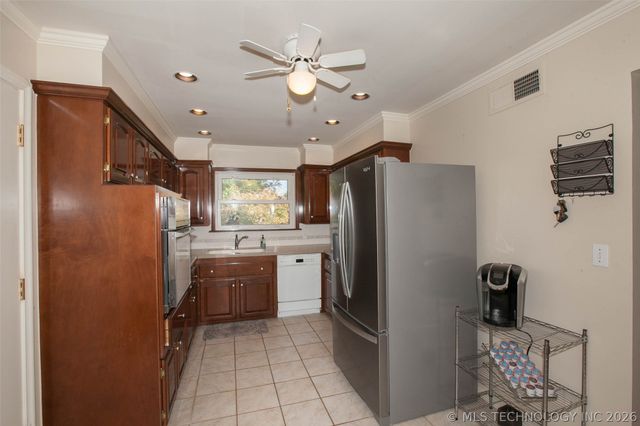 4003 E 52nd Street, Tulsa, OK 74135