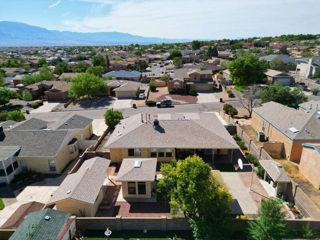37 Castle Rock Road SE, Rio Rancho, NM 87124