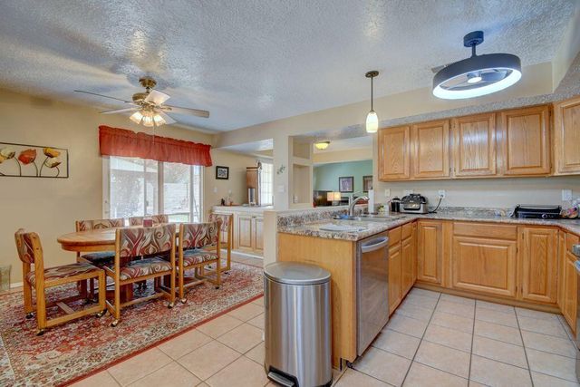 37 Castle Rock Road SE, Rio Rancho, NM 87124