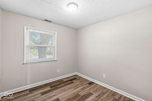 10113 Catalina Drive, Indianapolis, IN 46235