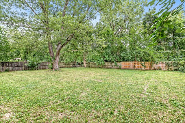 10113 Catalina Drive, Indianapolis, IN 46235