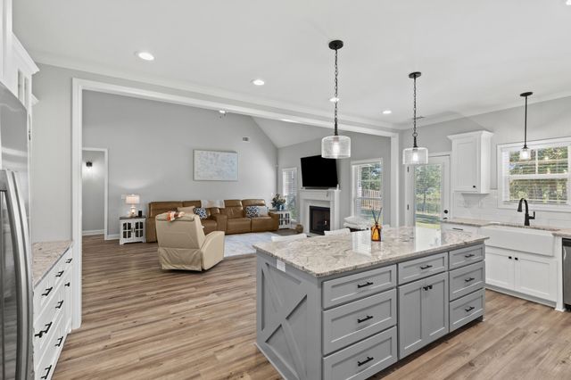 648 Slade Lake Drive, North Augusta, SC 29841