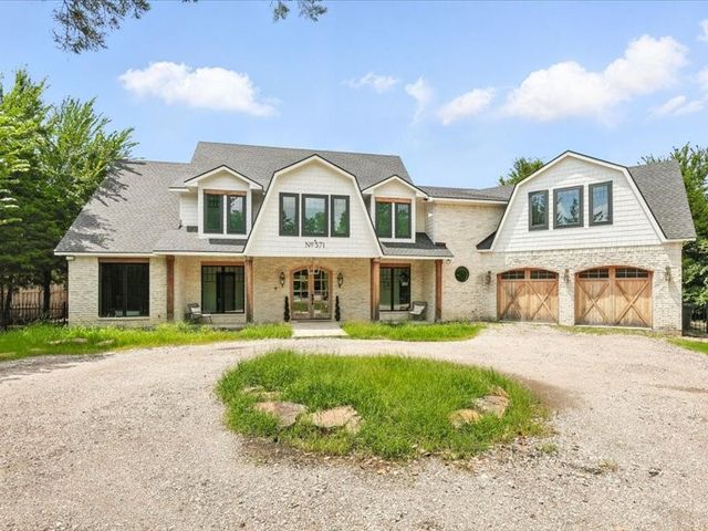 371 S Ring Road, Waxahachie, TX 75165