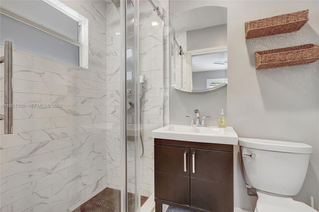 424 NE 27th Dr, Wilton Manors, FL 33334