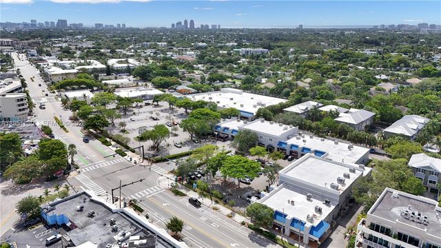 424 NE 27th Dr, Wilton Manors, FL 33334