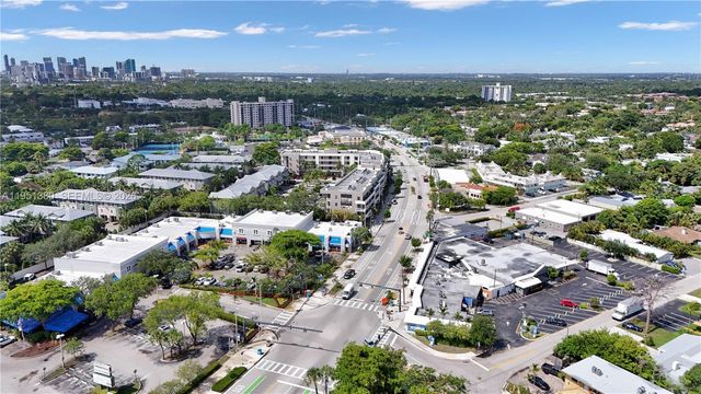 424 NE 27th Dr, Wilton Manors, FL 33334