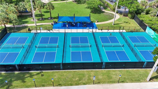 424 NE 27th Dr, Wilton Manors, FL 33334