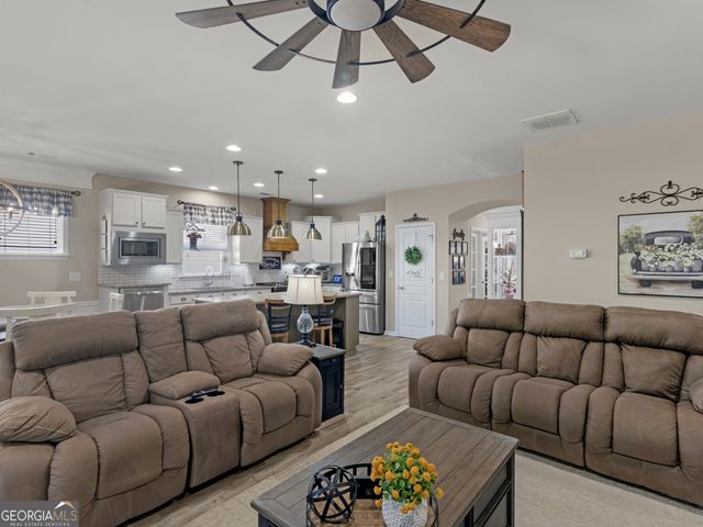 201 Evergreen Court, Griffin, GA 30223