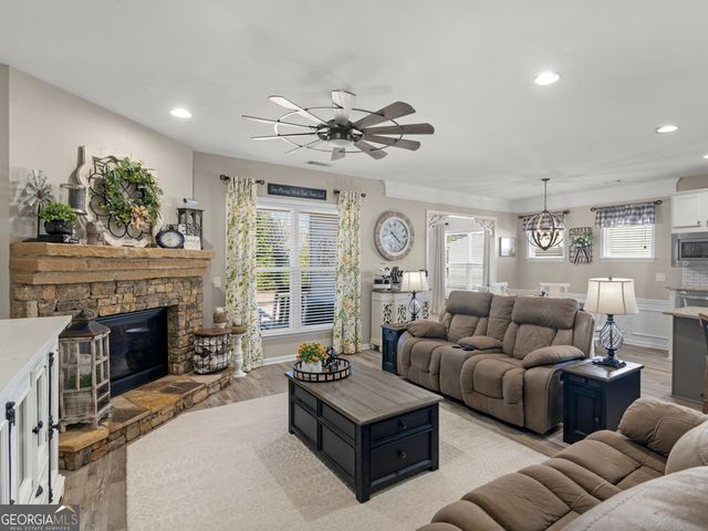 201 Evergreen Court, Griffin, GA 30223