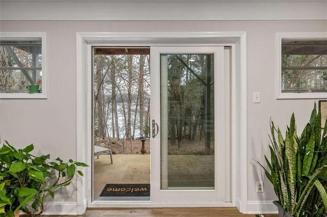 6463 Old Shadburn Ferry Road, Buford, GA 30518