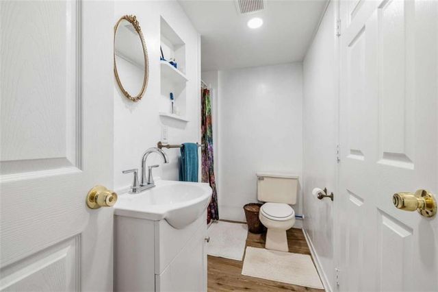 6463 Old Shadburn Ferry Road, Buford, GA 30518