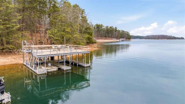 6463 Old Shadburn Ferry Road, Buford, GA 30518