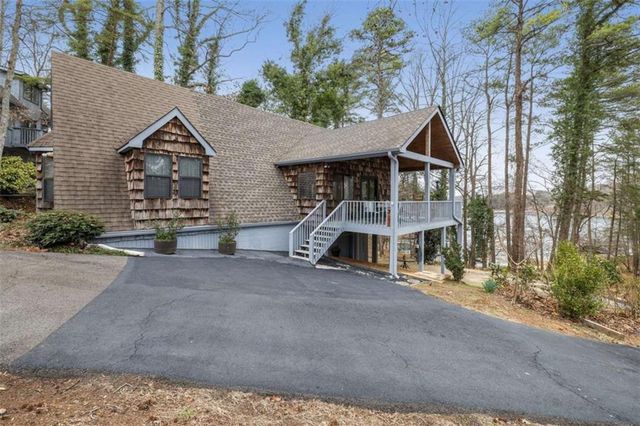 6463 Old Shadburn Ferry Road, Buford, GA 30518