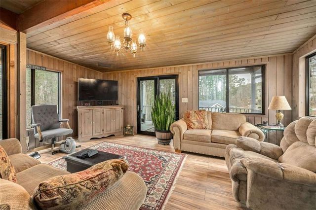 6463 Old Shadburn Ferry Road, Buford, GA 30518