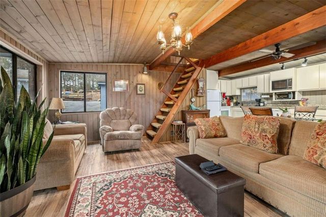 6463 Old Shadburn Ferry Road, Buford, GA 30518