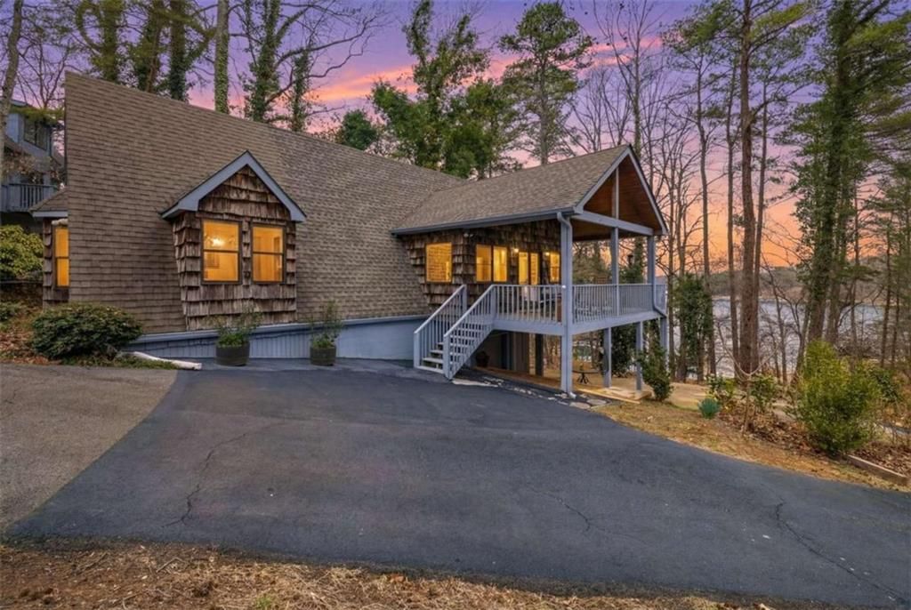 6463 Old Shadburn Ferry Road, Buford, GA 30518