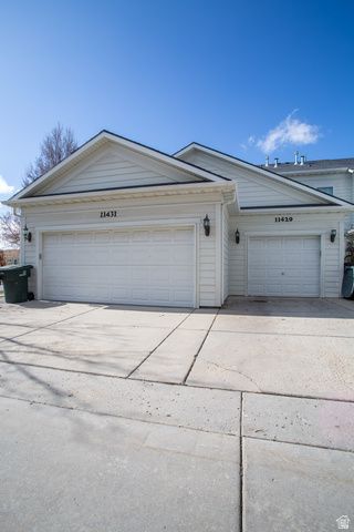 11431 S LAKE FALLS RD, South Jordan, UT 84009