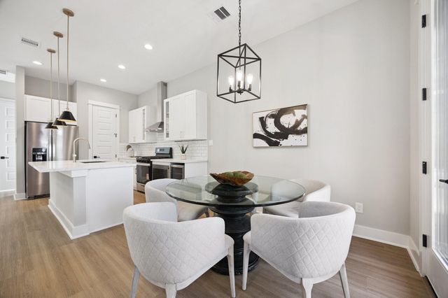 807 Martin Street D, Houston, TX 77018