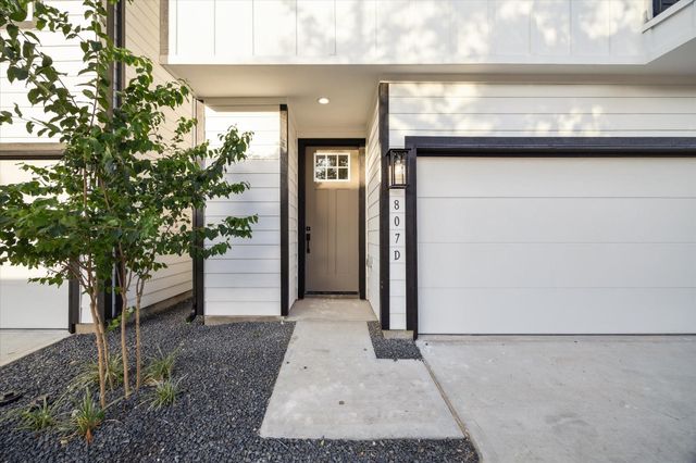 807 Martin Street D, Houston, TX 77018