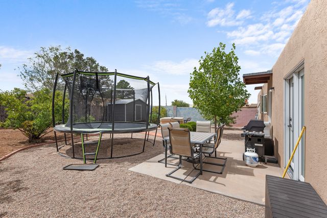 1911 THOMAS, Santa Fe, NM 87505