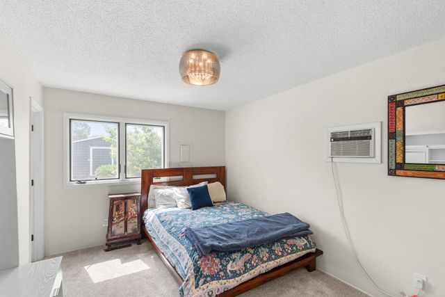 1911 THOMAS, Santa Fe, NM 87505