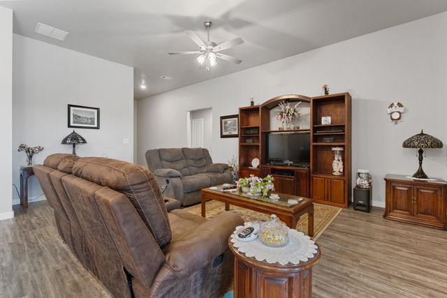 315 E 34th Street, Wolfforth, TX 79382