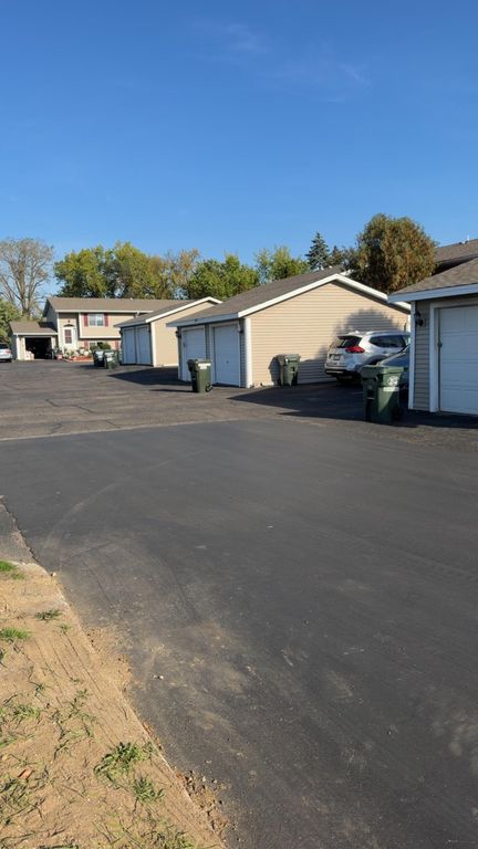 3282 Dodd Lane, Eagan, MN 55121 — photo 2