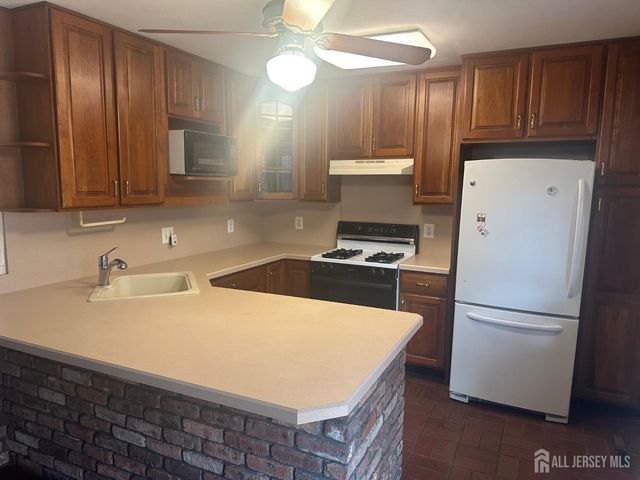 22 Richford Road, South Brunswick, NJ 08824