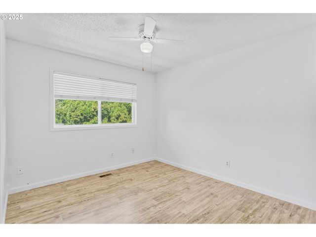 3079 Sw 22ND St, Gresham, OR 97080