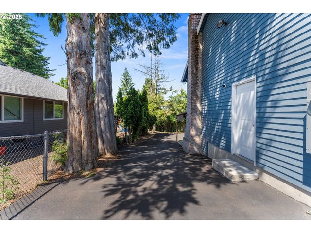 3079 Sw 22ND St, Gresham, OR 97080