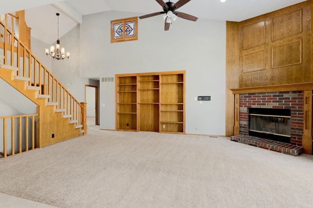 9814 W Jamesburg St, Wichita, KS 67212