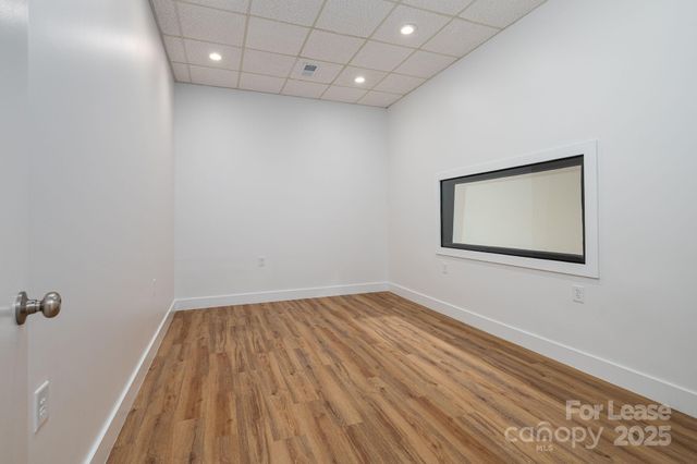 6128 Brookshire Boulevard A, Charlotte, NC 28216