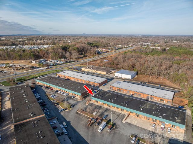 6128 Brookshire Boulevard A, Charlotte, NC 28216