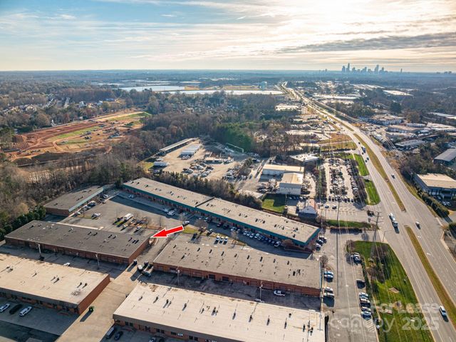 6128 Brookshire Boulevard A, Charlotte, NC 28216