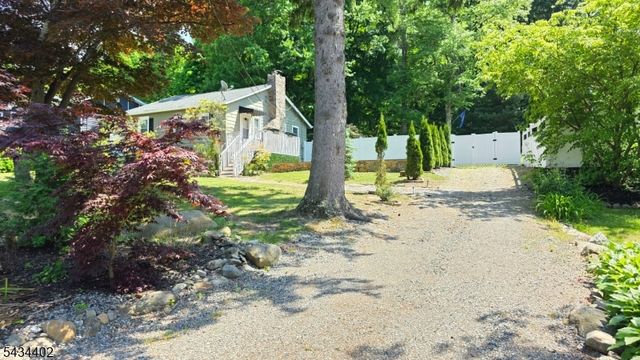 37 Grandview Ave, Jefferson Twp., NJ 07460