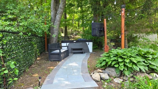 37 Grandview Ave, Jefferson Twp., NJ 07460