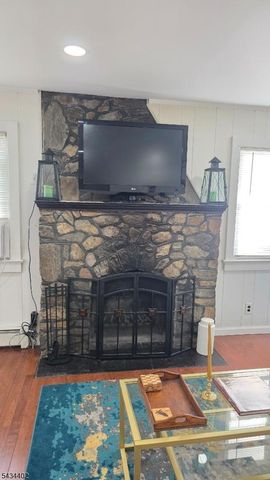 37 Grandview Ave, Jefferson Twp., NJ 07460