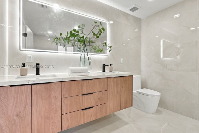4801 Tyler St, Hollywood, FL 33021