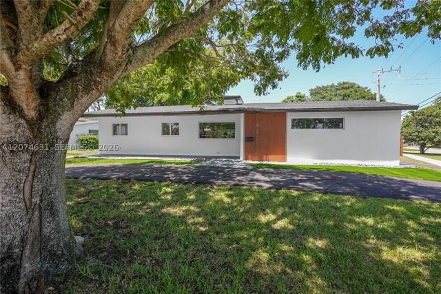 4801 Tyler St, Hollywood, FL 33021