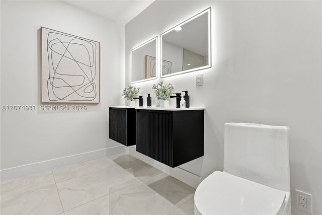 4801 Tyler St, Hollywood, FL 33021