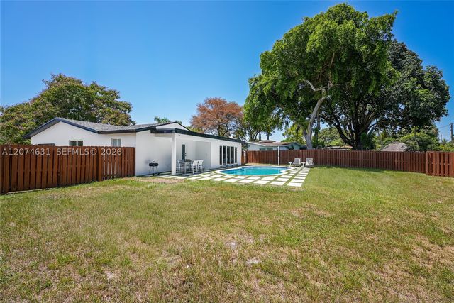 4801 Tyler St, Hollywood, FL 33021