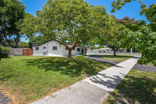 4801 Tyler St, Hollywood, FL 33021