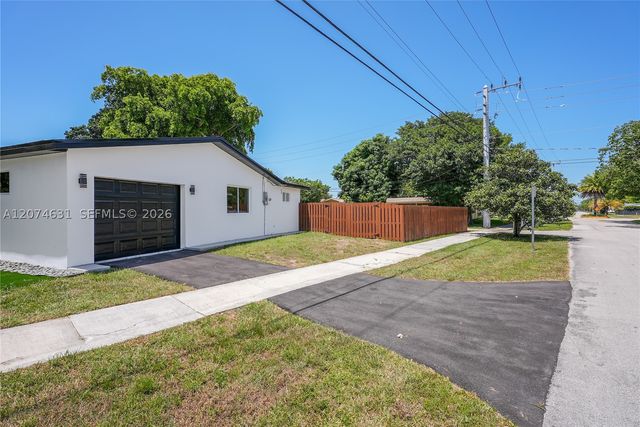 4801 Tyler St, Hollywood, FL 33021