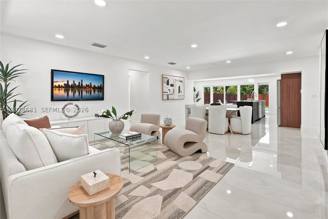 4801 Tyler St, Hollywood, FL 33021