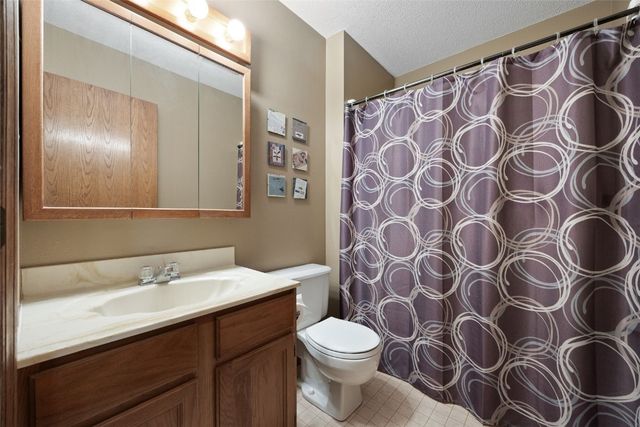 4131 Blue Jay Drive NE C, Cedar Rapids, IA 52402