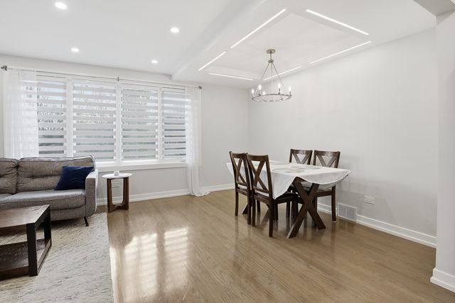 318 Hibbard Road, Wilmette, IL 60091